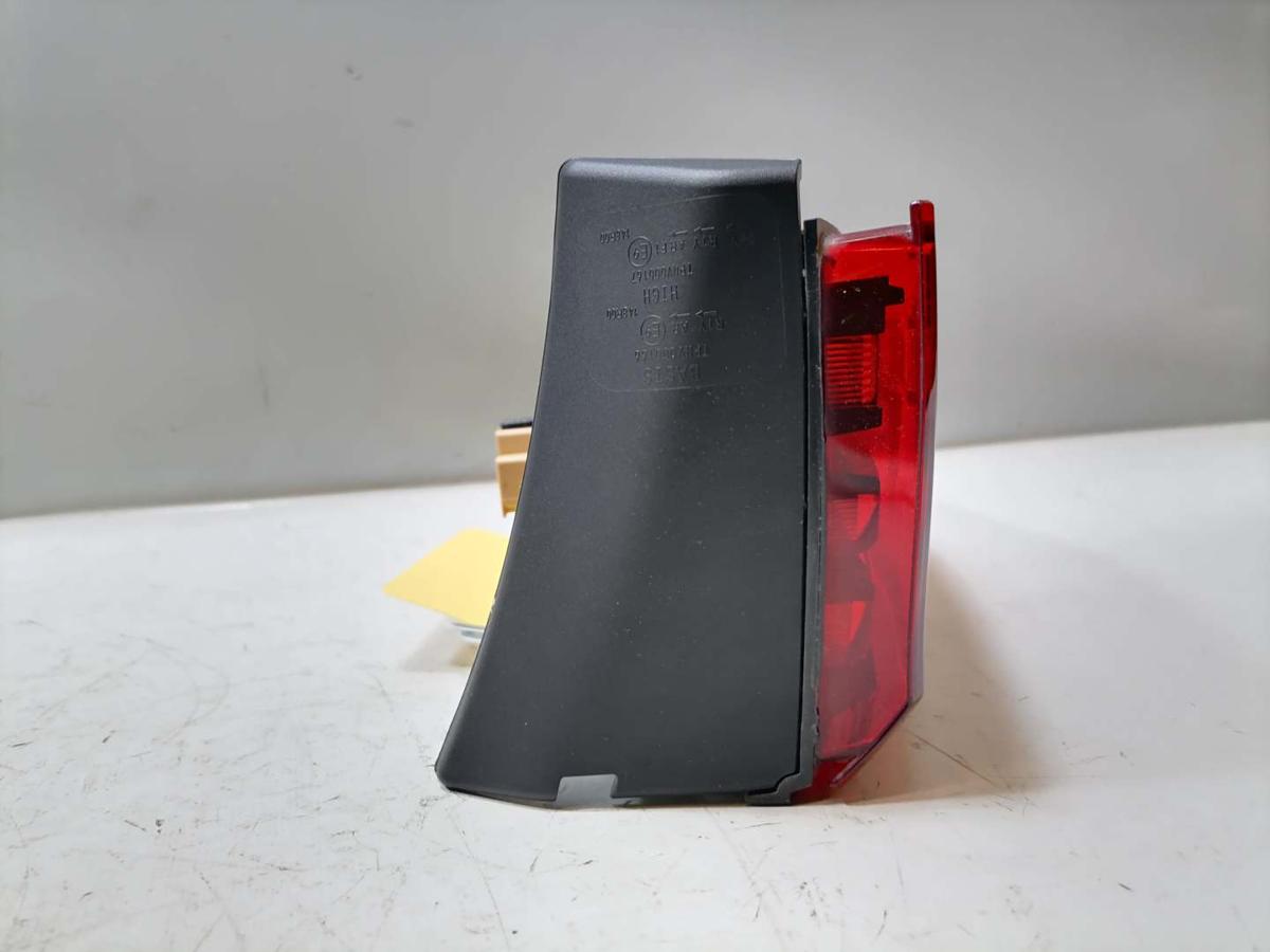 VW Golf 8 original R&uuml;cklicht R&uuml;ckleuchte Schlussleuchte innen rechts Flie&szlig;heck Facelift Bj.2024